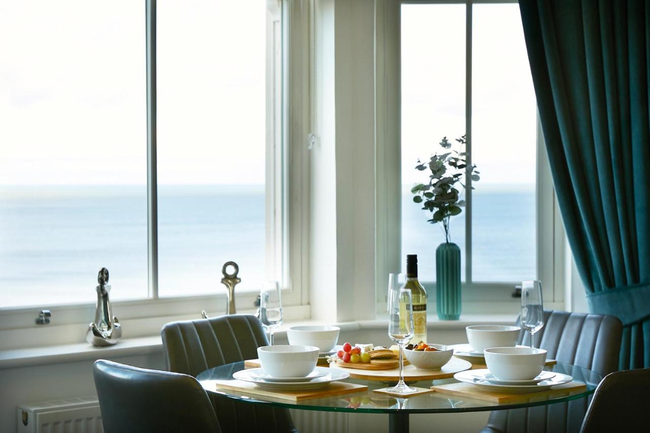Sea View Serenity Breath Taking Sea View Sleeps 4 Скарбъро Екстериор снимка